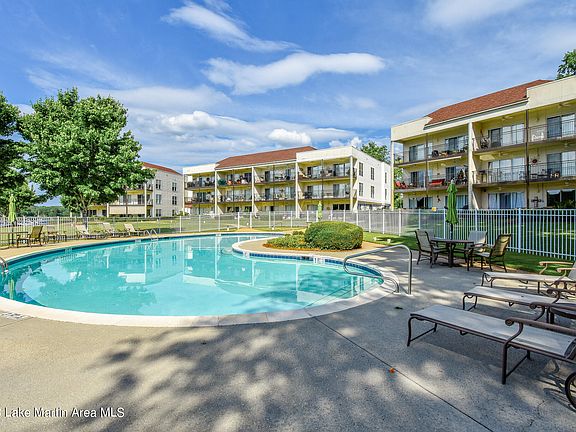 2nd image of 100 Bay Point Dr Unit 307