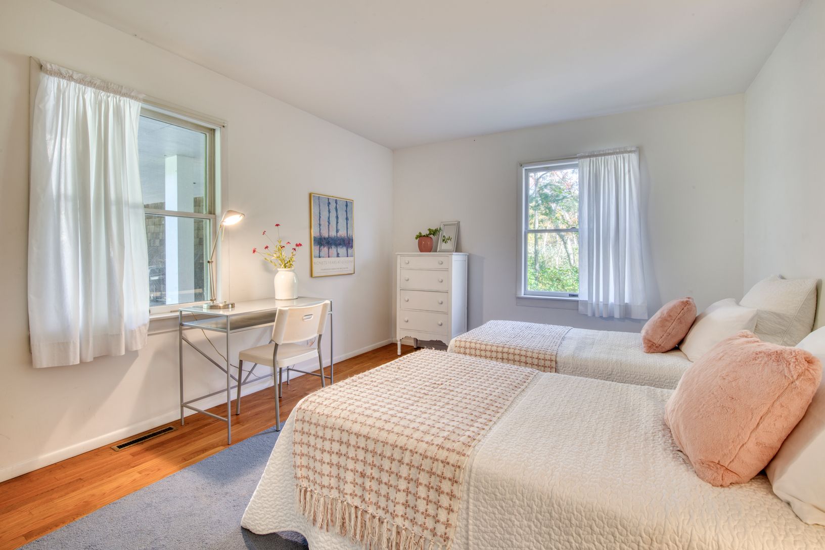  Bedroom 1 - Main Floor