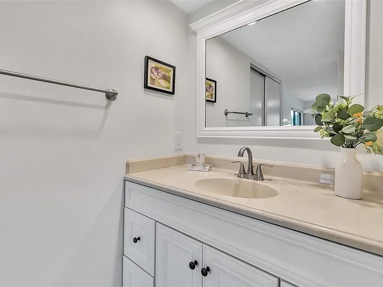 5224 Lake Village Dr #67 — Photo 23