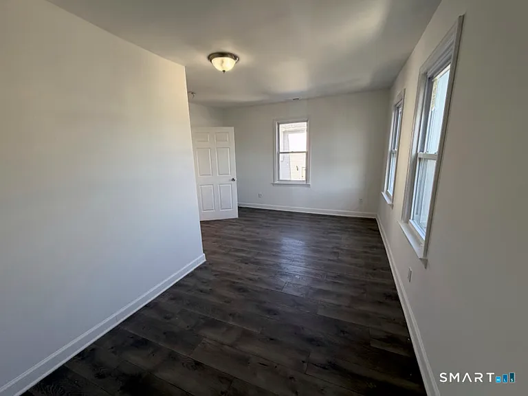 30 Dora St — Photo 7