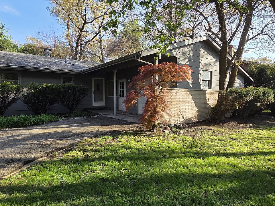 1st image of 124 Diana Rd