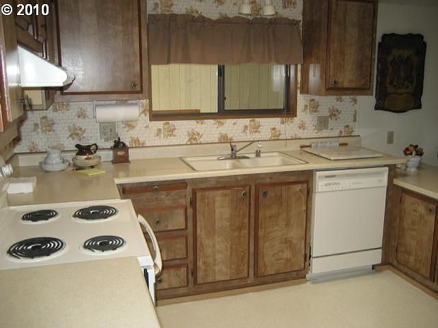 2nd image of 17401 SE 39th St