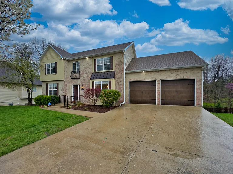 107 Bogie Hills Dr — Photo 2