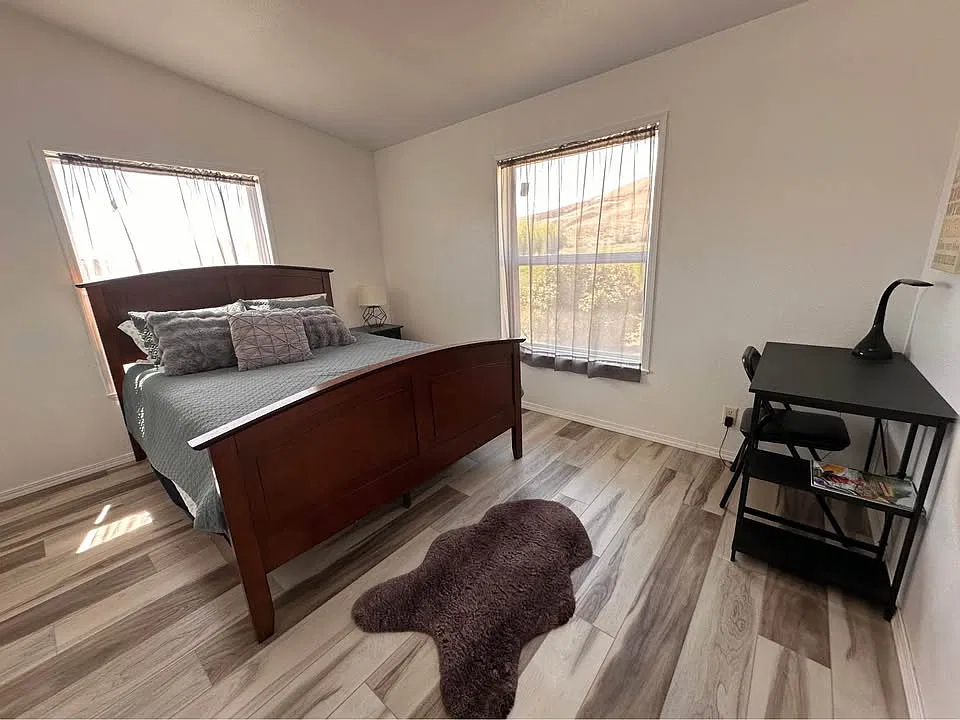 4 bed, 2100 sqft, $3,200 — Photo 4