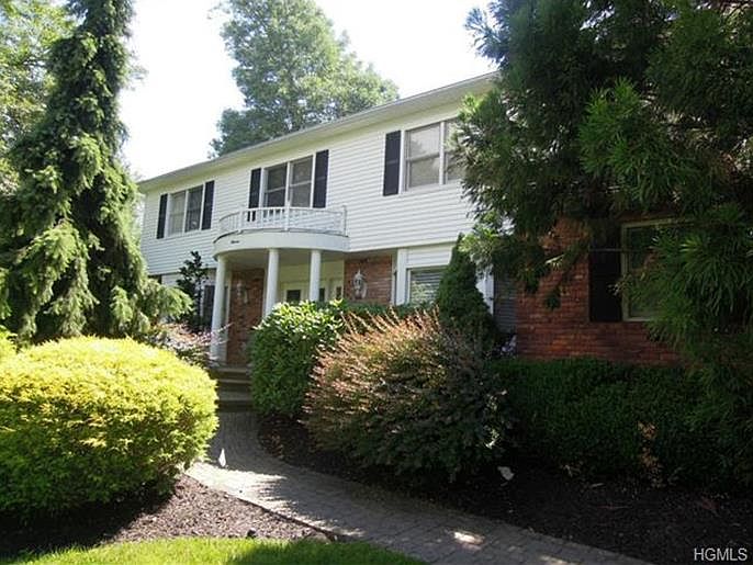 1st image of 11 Pecan Valley Dr