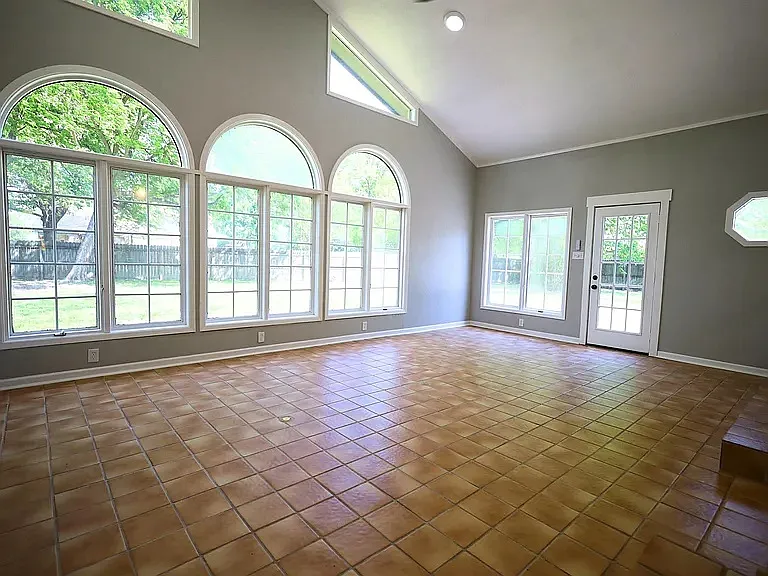 612 Circle Dr — Photo 38