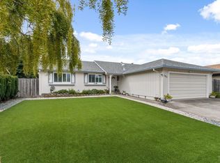 327 Burlwood Ct, Santa Rosa, CA 95401