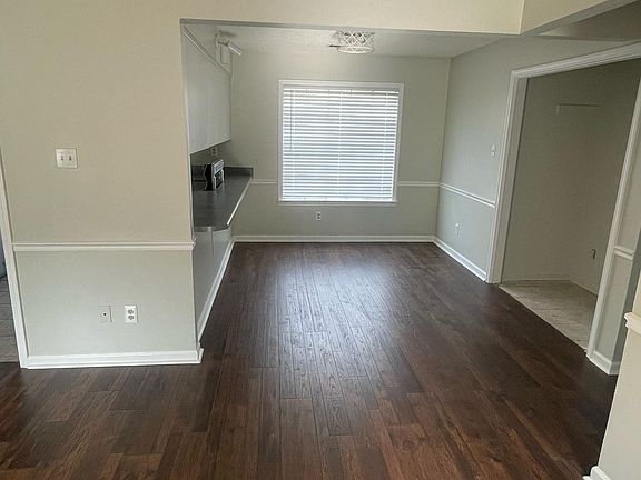3rd image of 4748 Stoney Hill Dr
