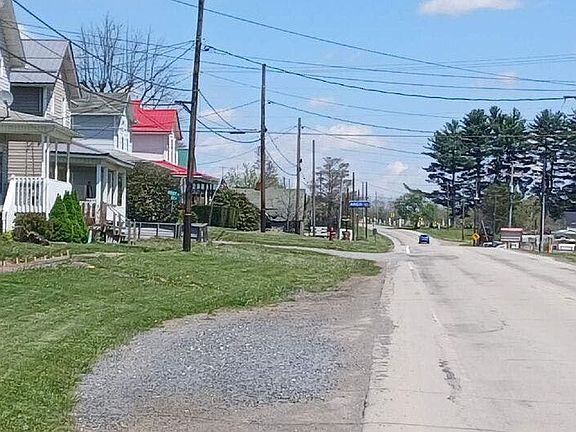 4th image of 234 Broadway St