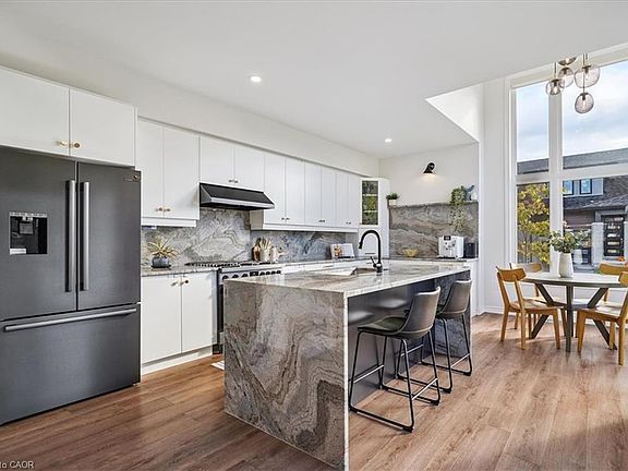 3rd image of 52 Welch Ln