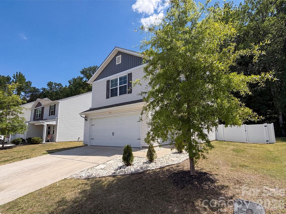 1st image of 330 Waterstone Dr