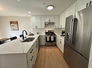8823 Holly Dr APT 520, Everett, WA 98208
