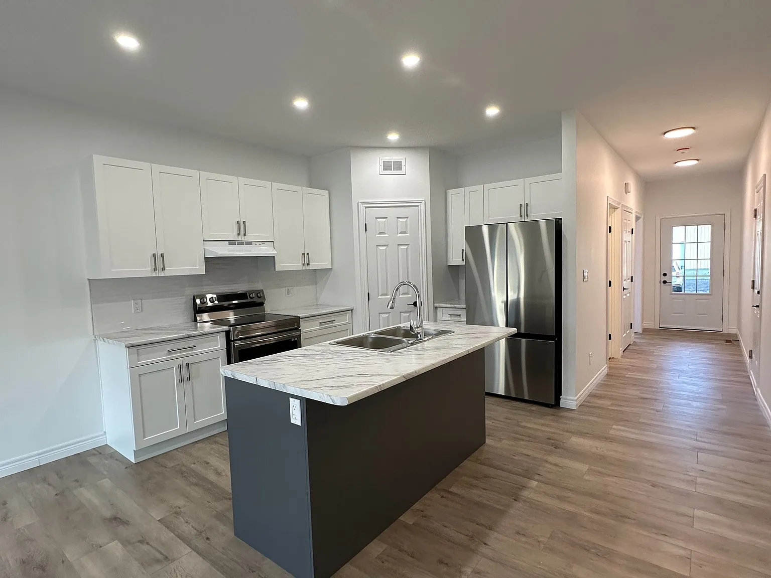 2 bed, $2,150 — Photo 3