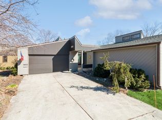 2032 Pinehurst Dr, Ames, IA 50010