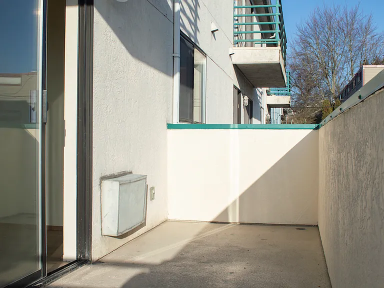 5220 University Way NE #N101 — Photo 5