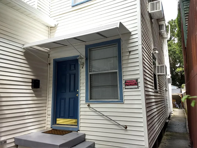 1220 Adams St #2 — Photo 2