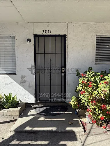 3871 Marlborough Ave Photo 1