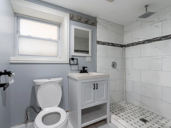 4426 N Bernard St #1, Chicago, IL 60625