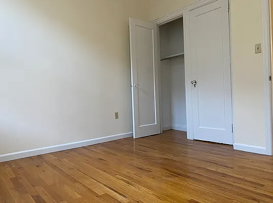 Rented by HOLTON REAL ESTATE INC. | media 14