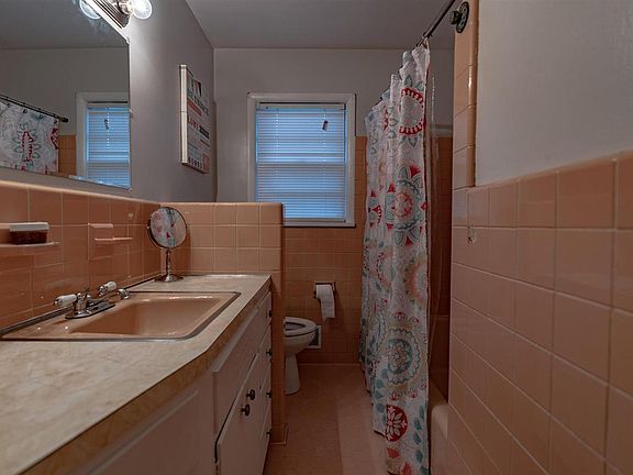 4th image of 7713 Greta Ave