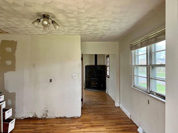 5th image of 40 Newland St