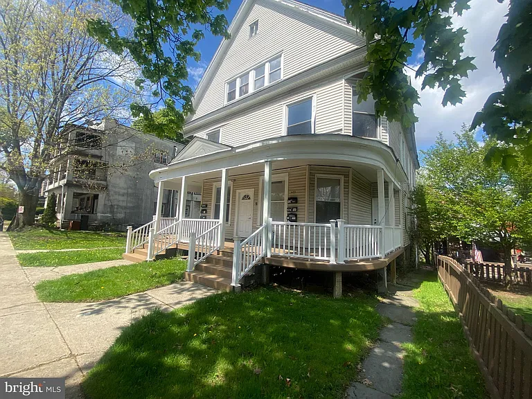 621 Madison Ave #1 — Photo 1