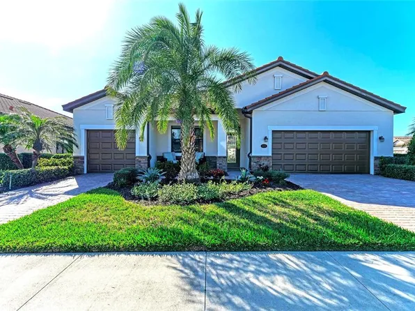 324 Whispering Palms Ln, Bradenton, FL 34212