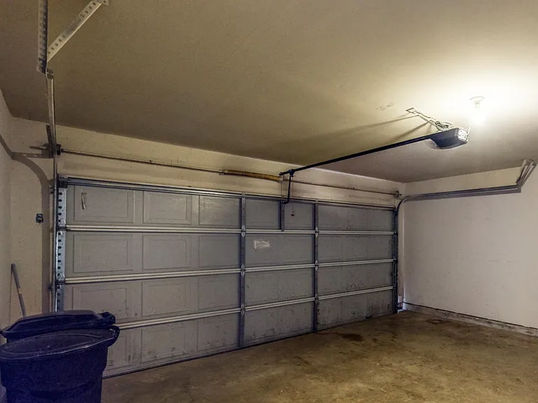16841 Greenhouse St — Photo 27