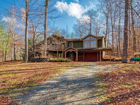 2nd image of 37 Wilderness Cir