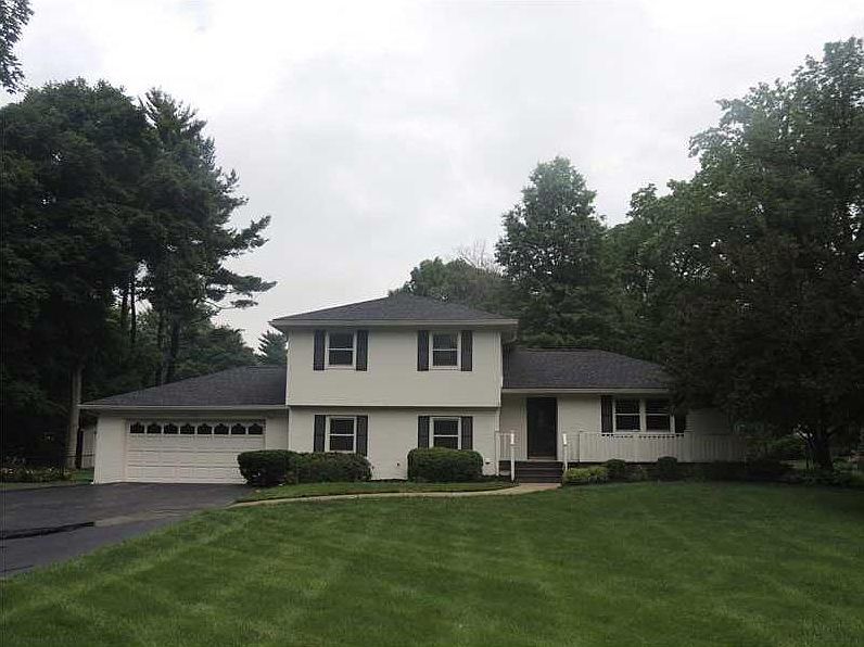 1st image of 7578 W 92nd St