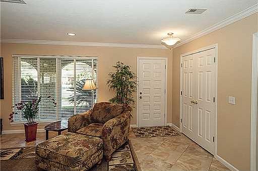 3rd image of 128 La Branche Ave