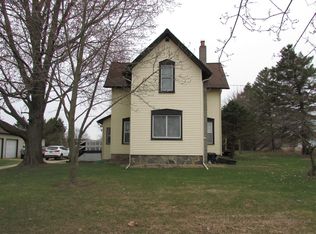 930 42nd St, Allegan, MI