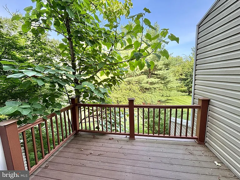 335 Danbury Ct #335 — Photo 18