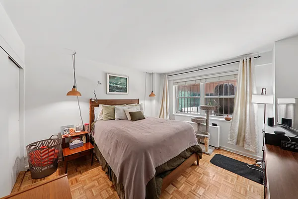 Rented by Oxford Property Group | media 6