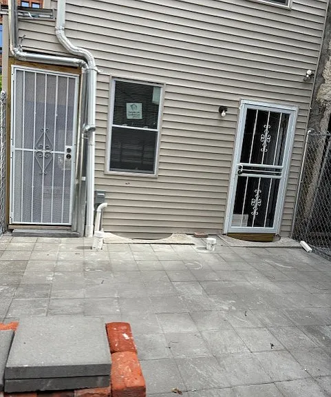 1110 N St — Photo 11