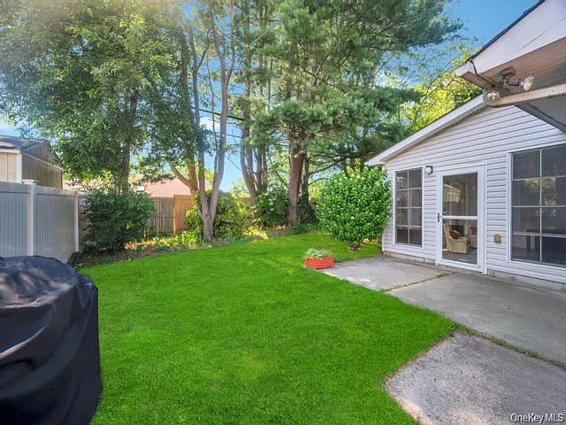 38 Barker Dr — Photo 5