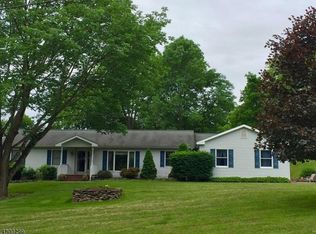 6 Summit Dr, Branchville, NJ 07826
