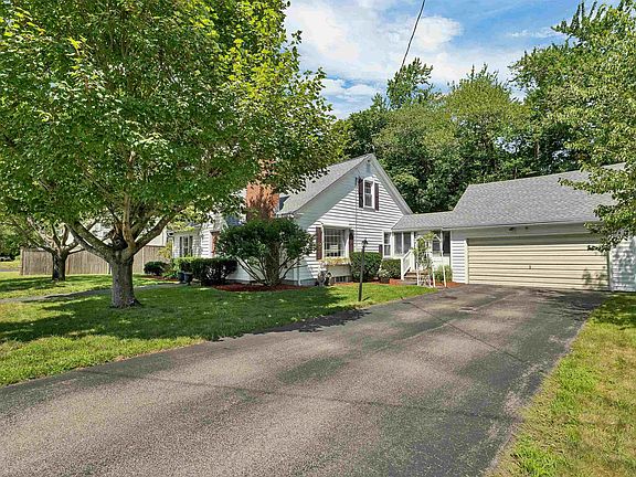 3rd image of 51 Platts Avenue