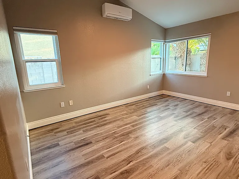4437 Crimson Leaf Dr — Photo 9