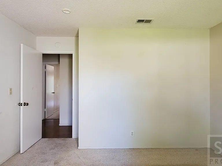 1231 Jackie Ln — Photo 15