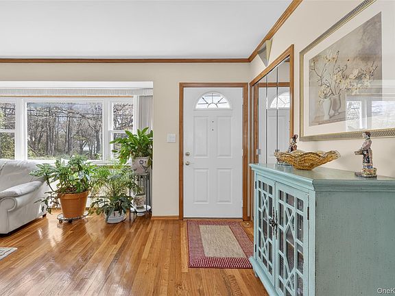 3rd image of 141 Cold Spring Road