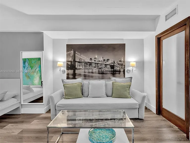 1052 Ocean Dr #C203 — Photo 14