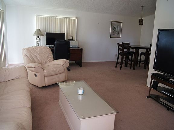 3rd image of 3451 Pelican Cir