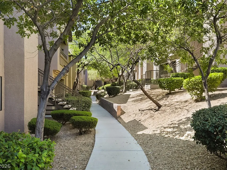 8250 N Grand Canyon Dr #1137