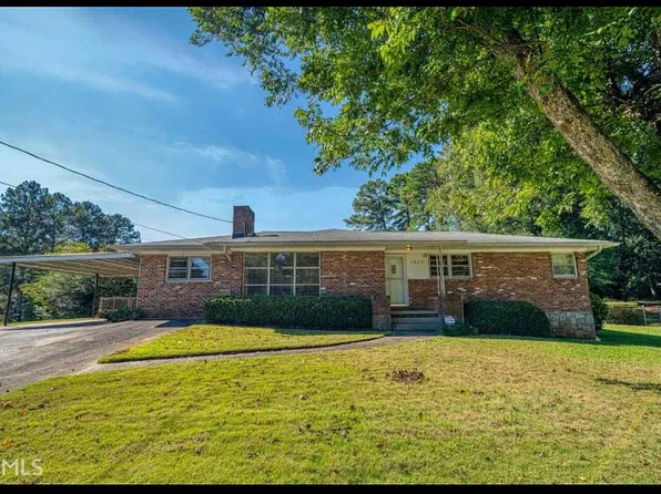 1567 Sagewood Cir, Stone Mountain, GA 30083