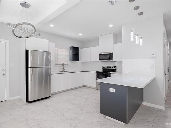 2nd image of 3804 N Robin Ave #4