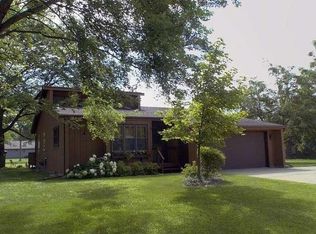 N6926 Garden St, Holmen, WI 54636