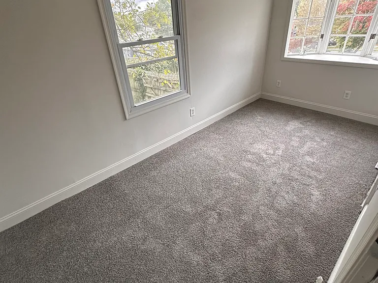 4705 Kenwood Ave #B — Photo 4