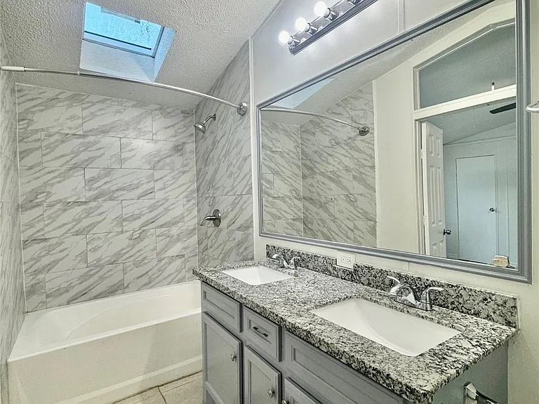 1007 Spooner St #1007 — Photo 14