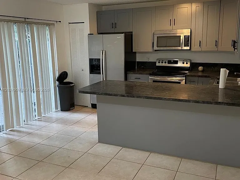 2060 SW 90th Ave #A-18 — Photo 13